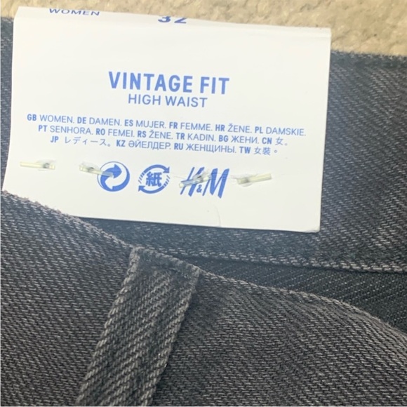 H&M Vintage Fit High Waist Mom Jeans - Picture 8 of 8